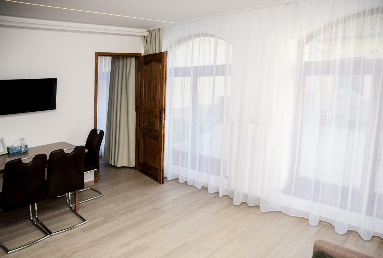 Centrum Apartman Cegléd Екстериор снимка