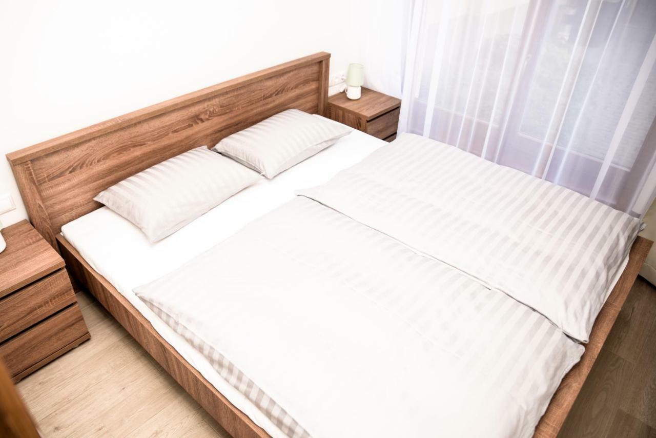 Centrum Apartman Cegléd Екстериор снимка
